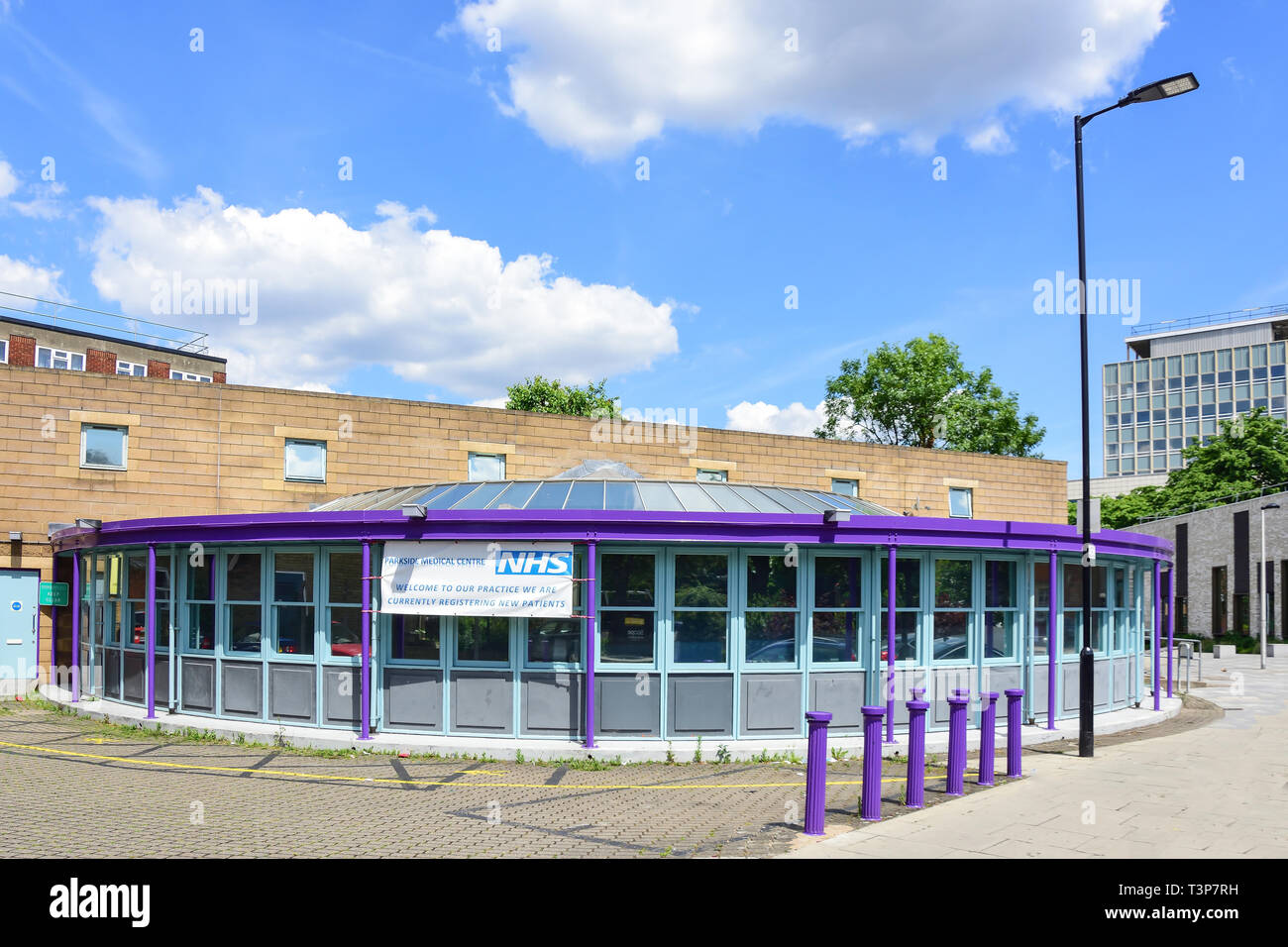Parkside NHS Medical Centre, Camberwell Green, Camberwell, London Borough of Southwark, Greater London, England, United Kingdom Stock Photo
