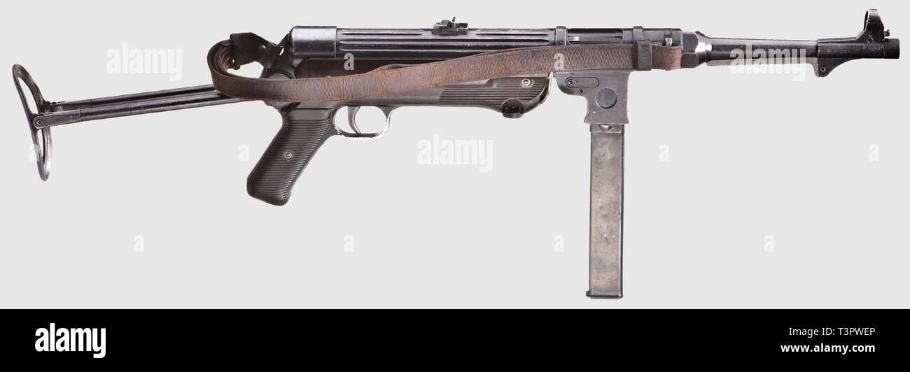 service-weapons-germany-until-1945-submachine-gun-model-38-mp-38-code-27-1939-deko-calibre-9-mm-para-number-2490d-manufactured-1939-by-erma-erfurt-editorial-use-only-T3PWEP.jpg