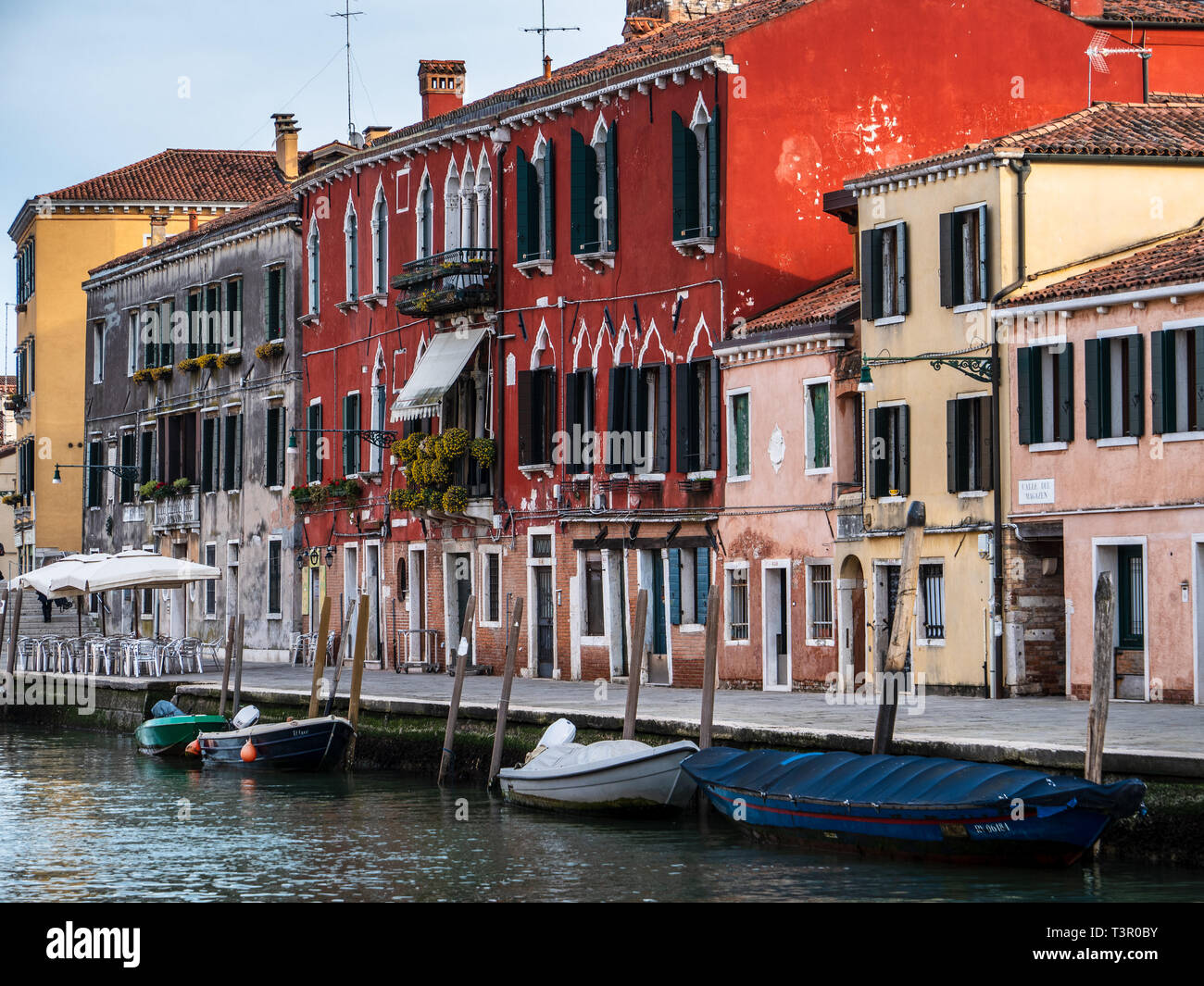 Venice - colourful historic canalside buildings on the Fondamenta S. Giobbe on the Cannaregio Canal in the Cannaregio district of Venice Italy Stock Photo