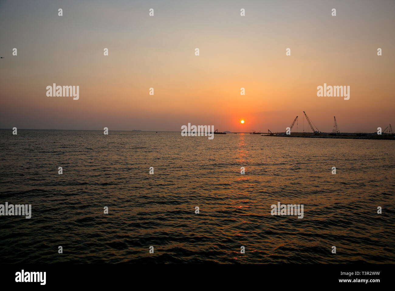 Sunset at the Galle Face Beach in Colombo, Sri Lanka Stock Photo - Alamy