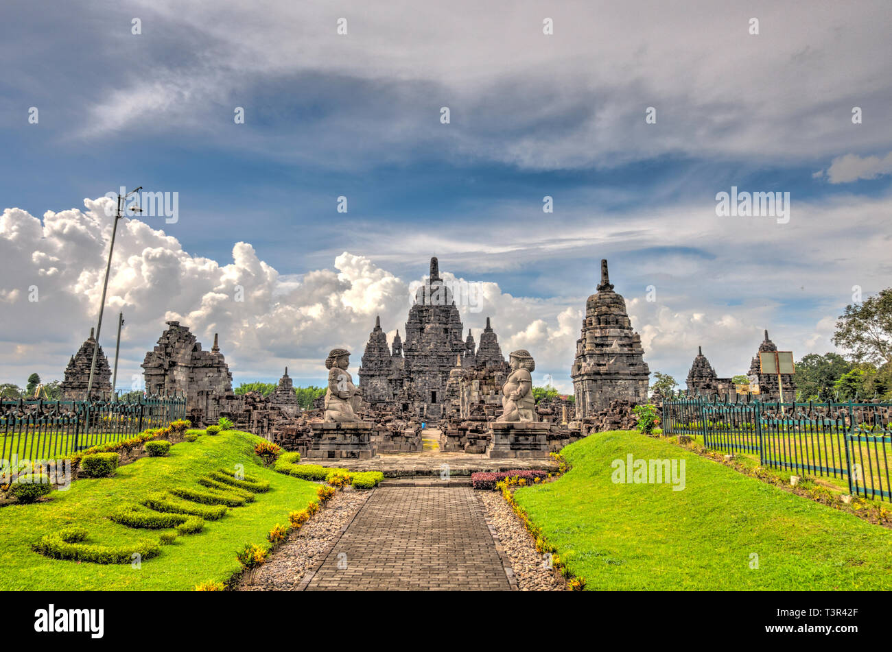 Java Hinduism Java hinduism hi-res stock photography and images - Alamy