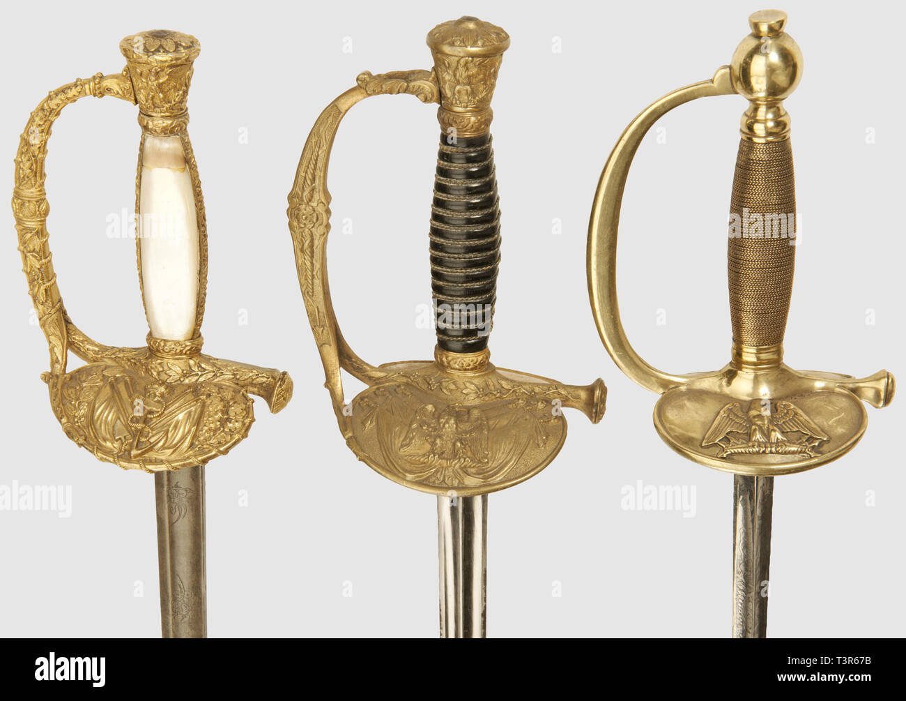 Monture hi-res stock photography and images - Page 4 - Alamy, image size:1300x1005