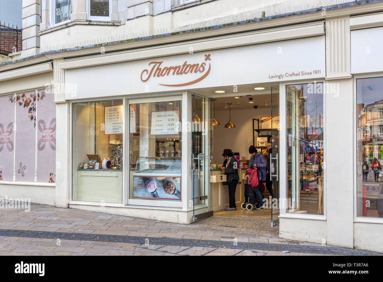 Thorntons logo hires stock photography and images Alamy