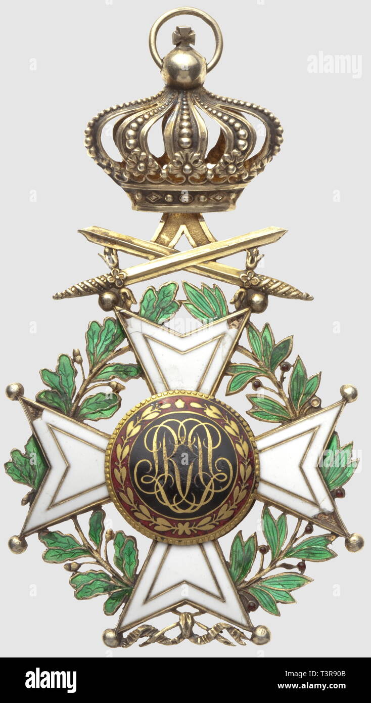 Ordre de Leopold, . Bijou de grand croix à titre militaire, en vermeil, centre en or, éclats sur plusieurs pointes, 103 x 64mm, Additional-Rights-Clearance-Info-Not-Available Stock Photo