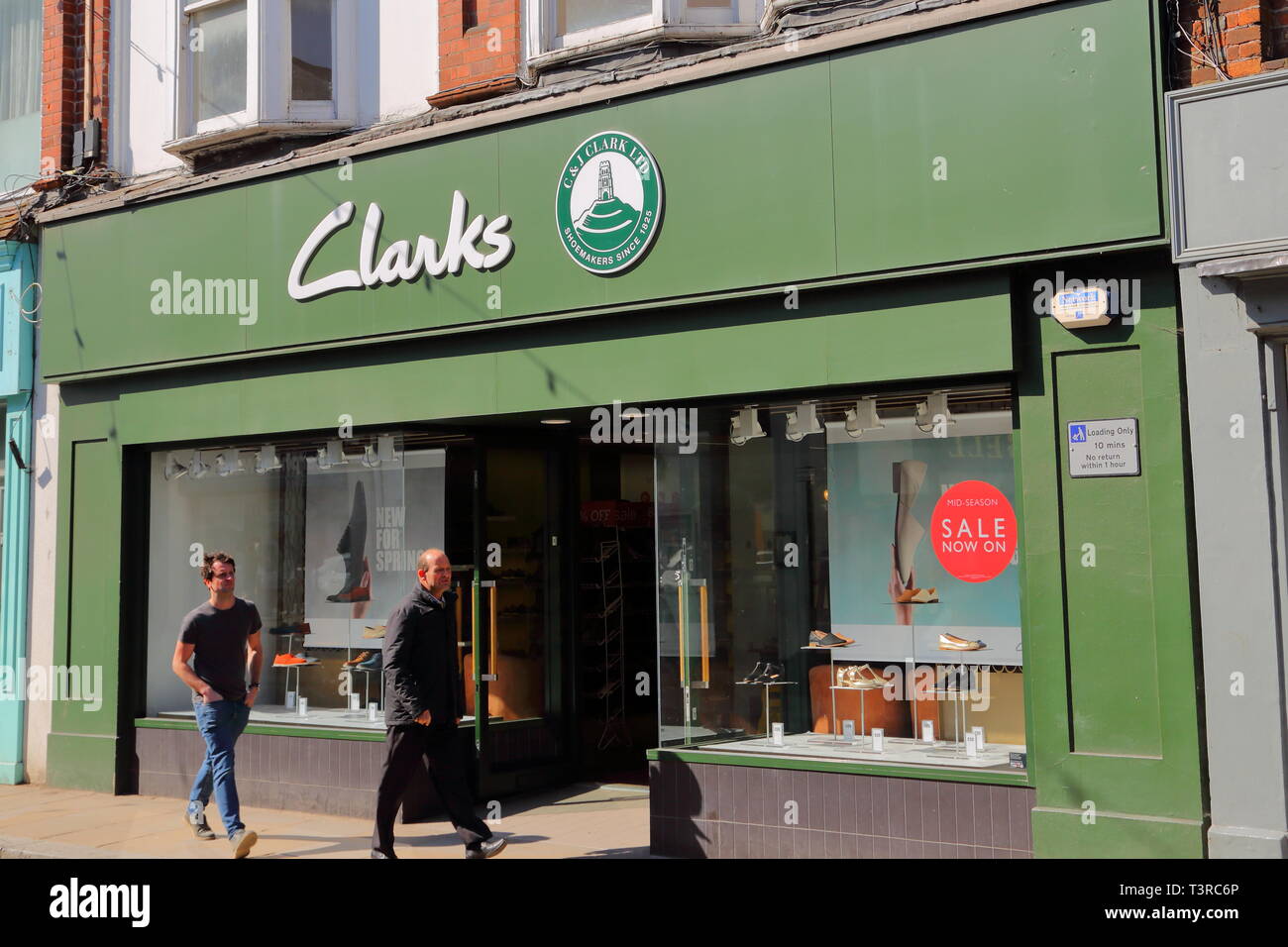 Clarks shoe in Bell Street, Henley-on-Thames, UK Stock Photo - Alamy