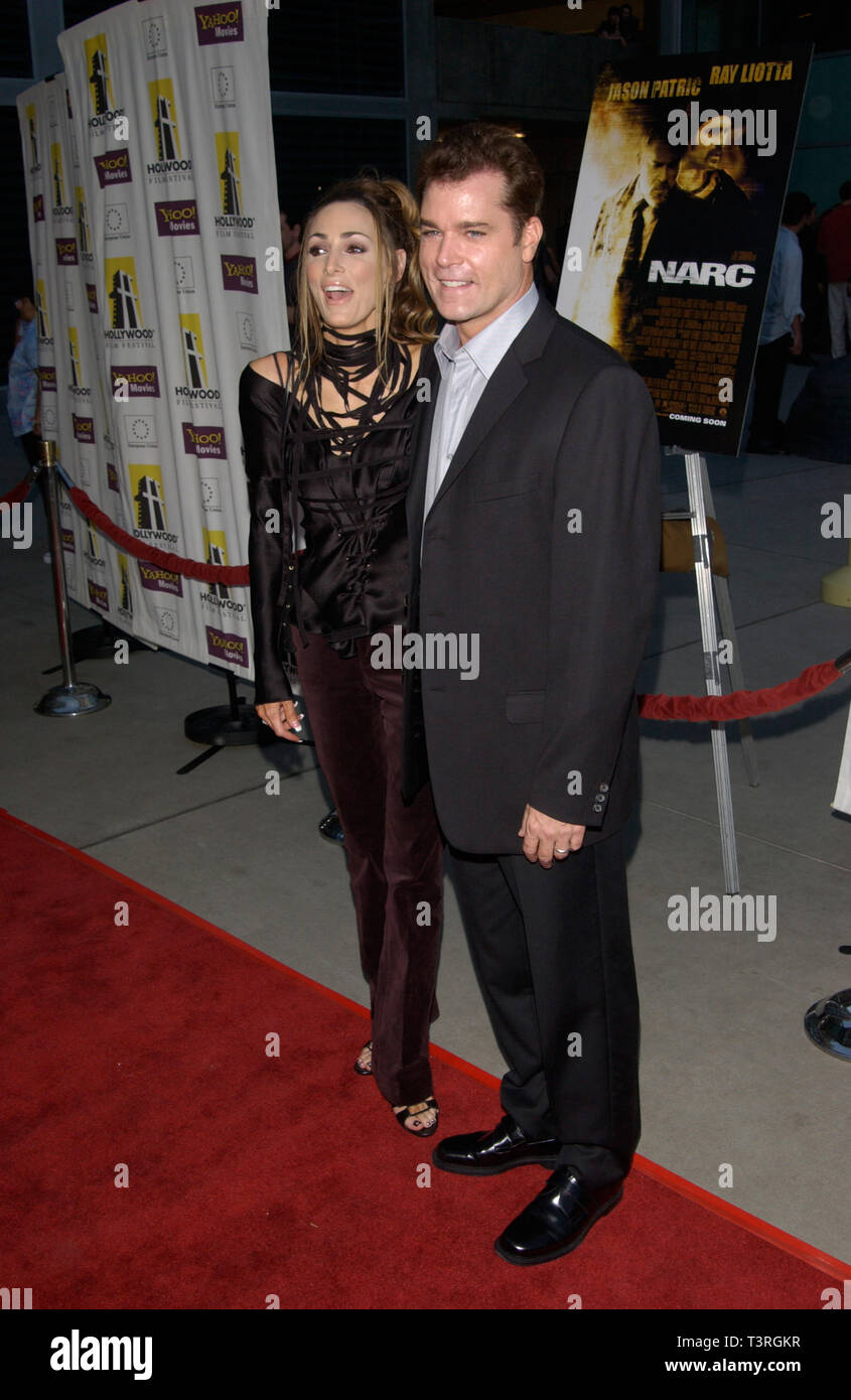 LOS ANGELES, CA. October 06, 2002: Actor RAY LIOTTA & wife MICHELLE at the premiere of his new movie NARC. The movie was the closing film for the Hollywood Film Festival. © Paul Smith / Featureflash Stock Photo