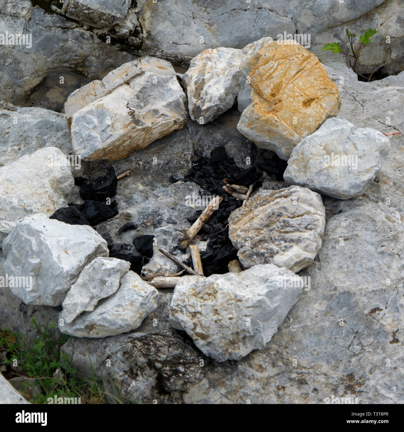 Exploding Rocks Campfire Extinct stone campfire place. Traveling, adventure outdoor activity ...