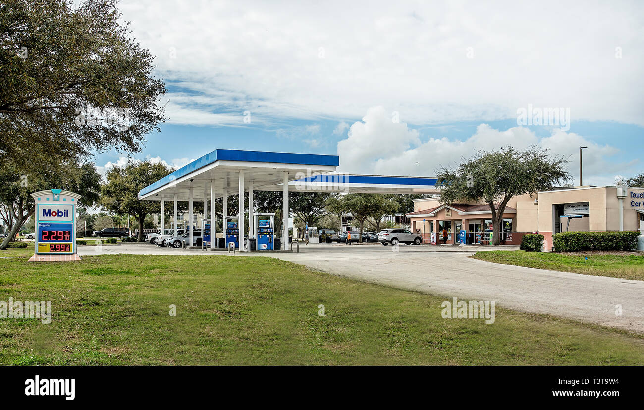 Florida Gas Station Stock Photo Alamy