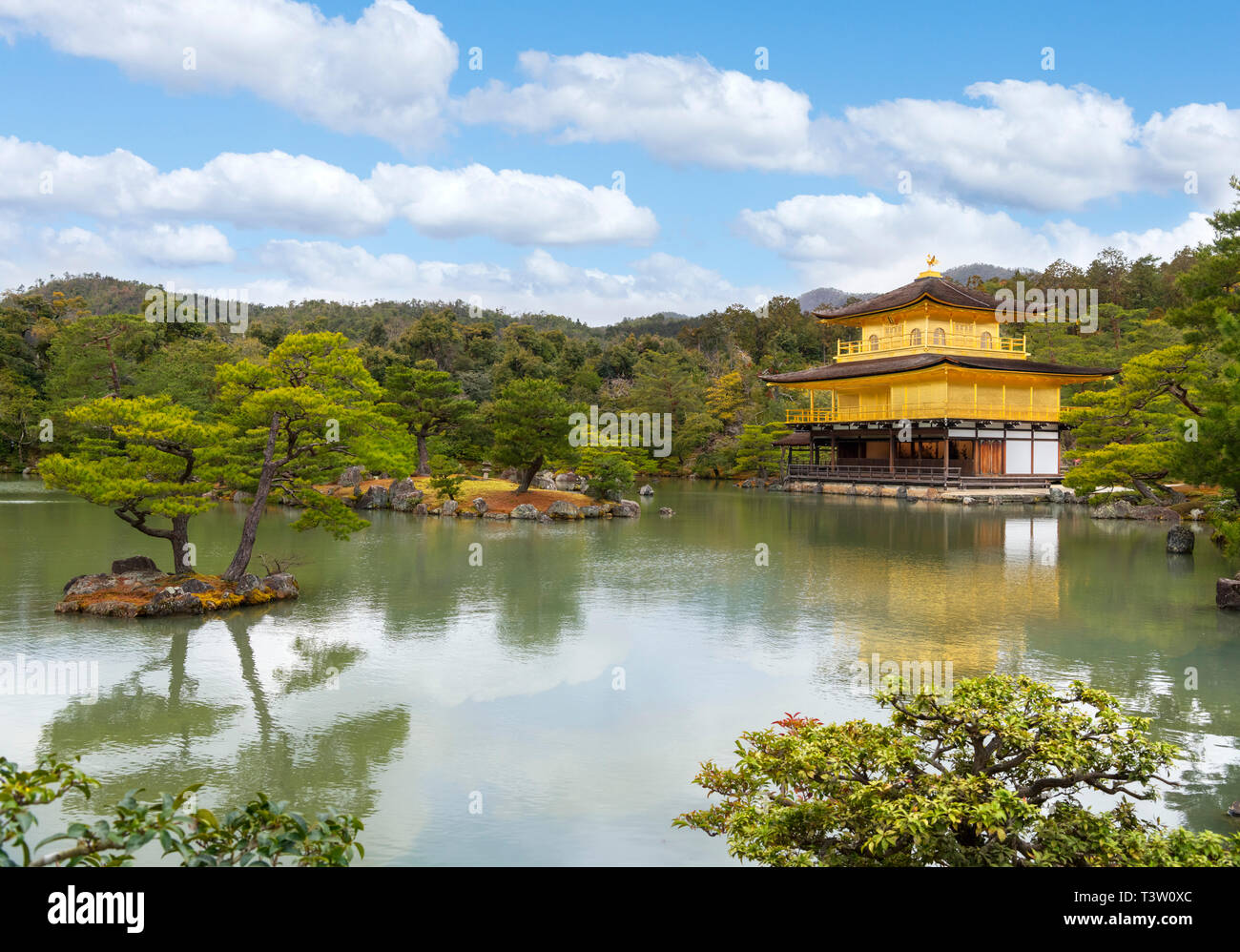 Kinkaku-ji (Temple of the Golden Pavilion), Kyoto, Japan Stock Photo