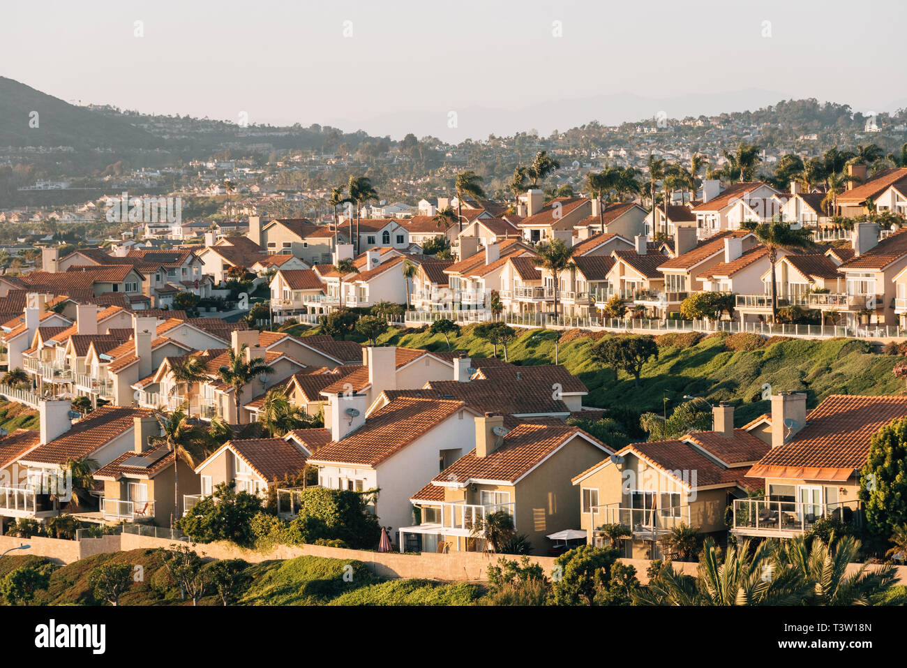 View of houses and hills from Hilltop Park in Dana Point, Orange County