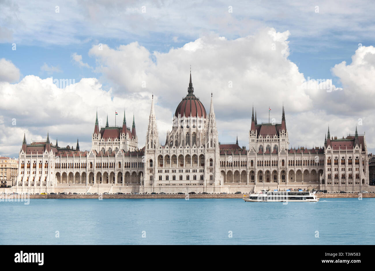 BUDAPEST, HUNGARY - SEPTEMBER 22, 2017: The Hungarian Parliament buidings as viewed from the Buda side of the Danube River. Stock Photo