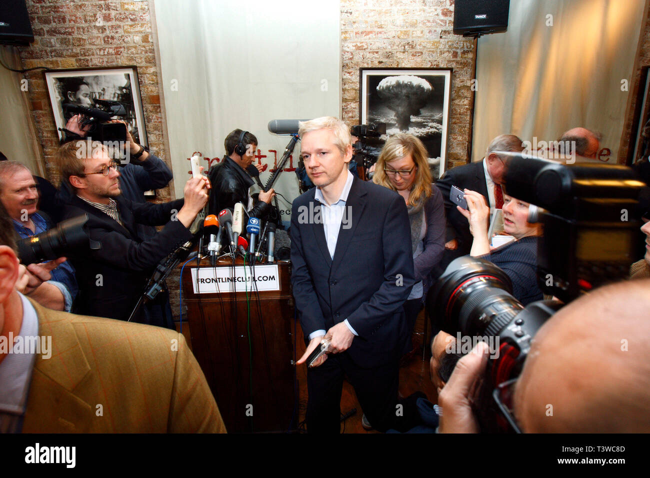 The frontline club hi-res stock photography and images - Alamy