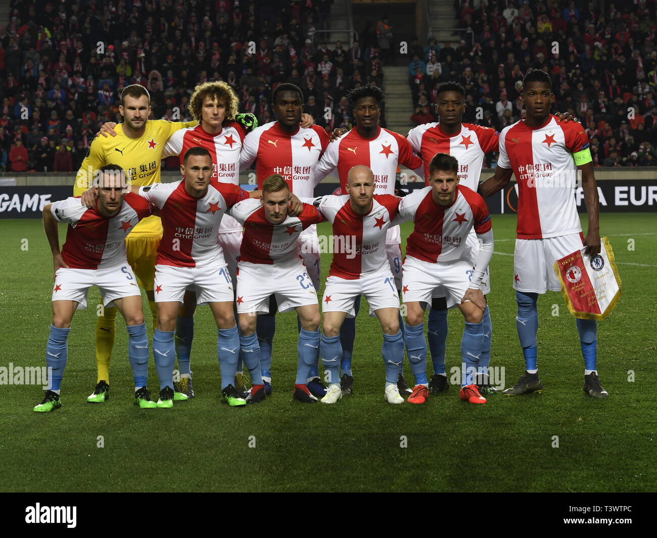 Prague, Czech Republic. 02nd Nov, 2017. Soccer Team of SK Slavia Praha pose  for photographer prior to the UEFA European Soccer League group A 4th round  match between Villarreal and Slavia Prague