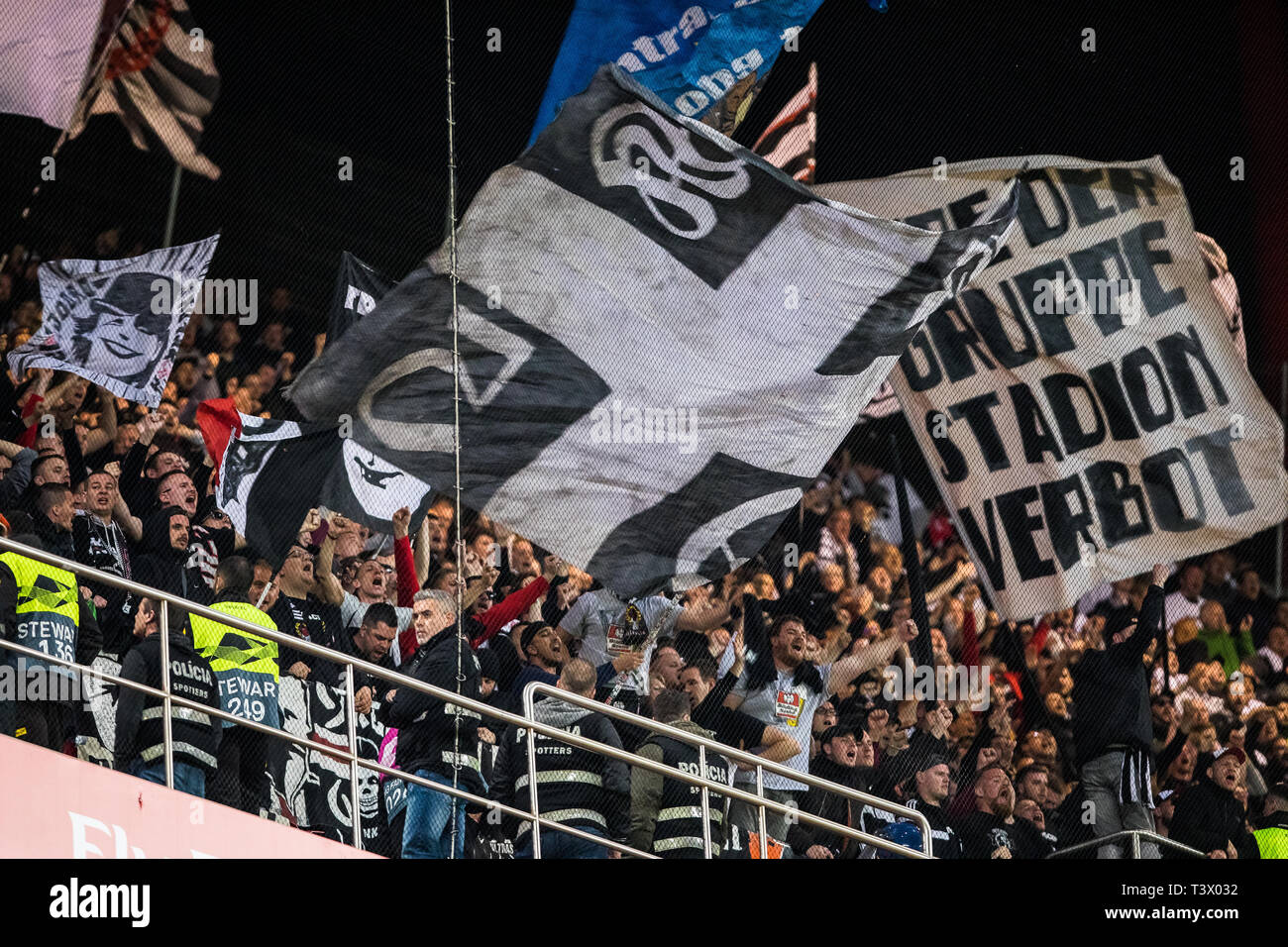 Fans of Eintracht Frankfurt in action during the UEFA Europa League 2018/2019 football match between SL Benfica vs Eintracht Frankfurt. (Final score: SL Benfica 4 - 2 Eintracht Frankfurt) Stock Photo