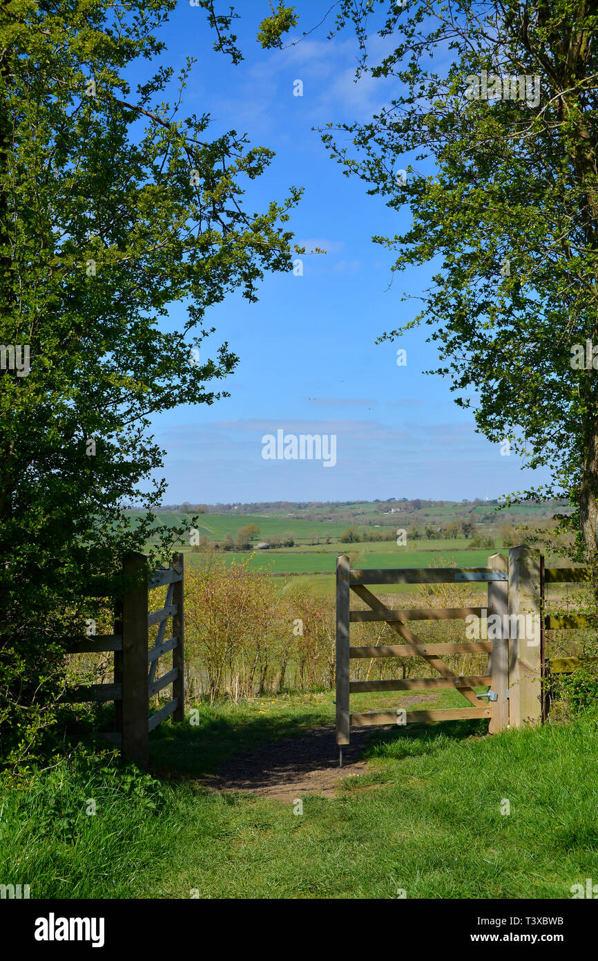 Gate open to fields hires stock photography and images Alamy