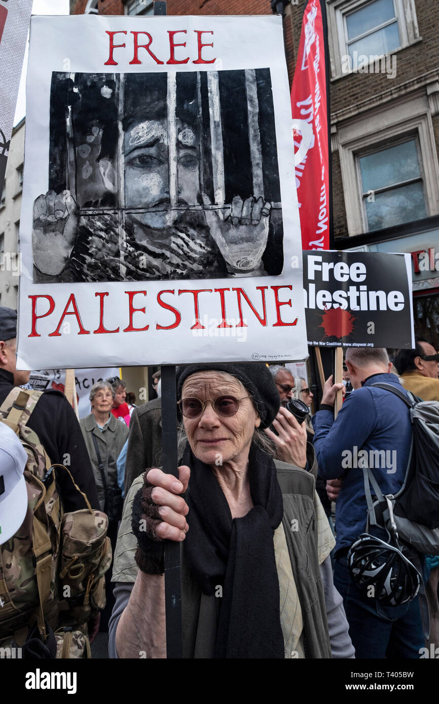 Rally for Palestine outside the Israeli Embassy: Exist,Resist, Return. A global call for solidarity on the 1st anniversary of the start of the Great Return March. Stock Photo