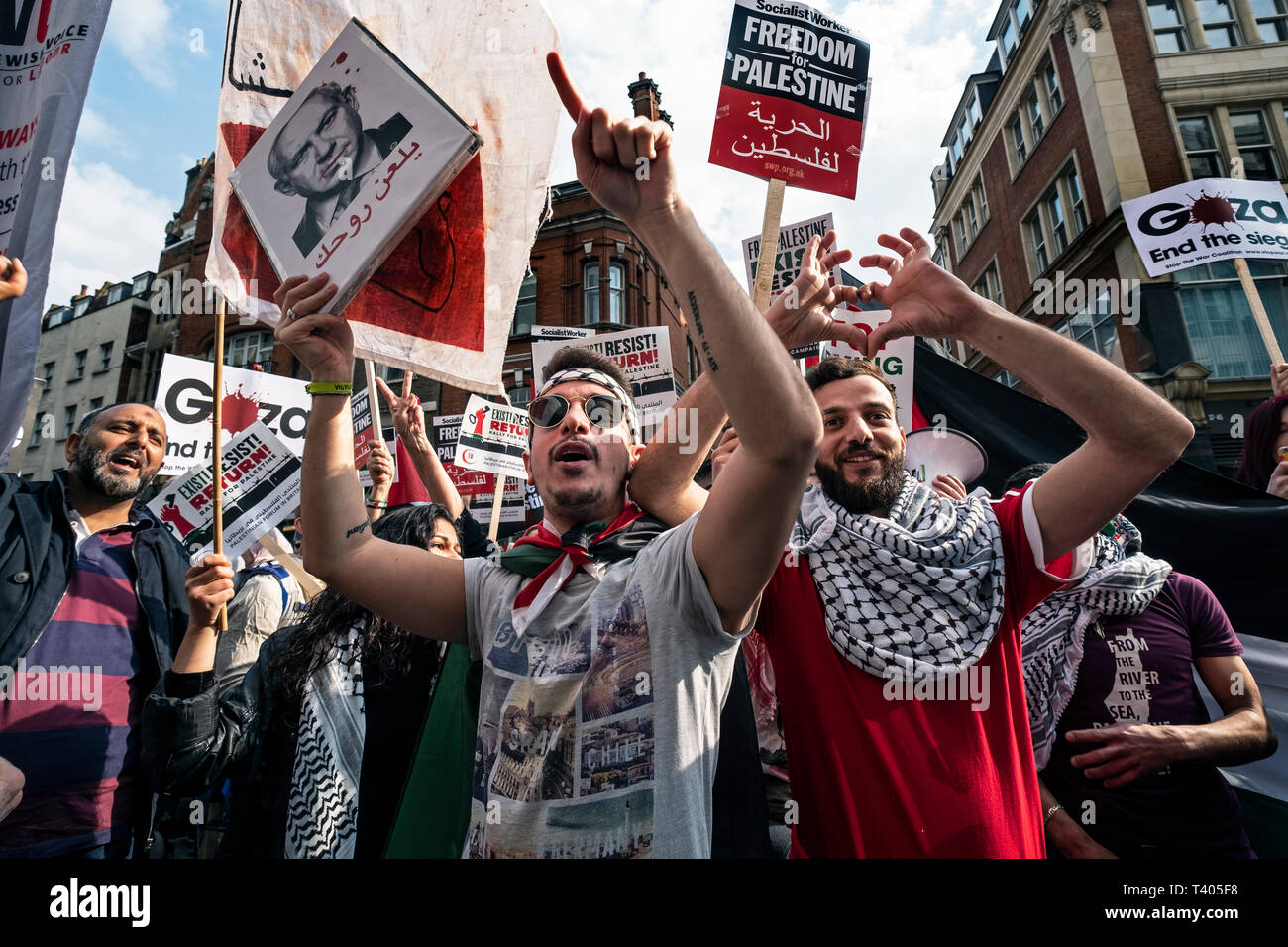 Rally for Palestine outside the Israeli Embassy: Exist,Resist, Return. A global call for solidarity on the 1st anniversary of the start of the Great Return March. Stock Photo