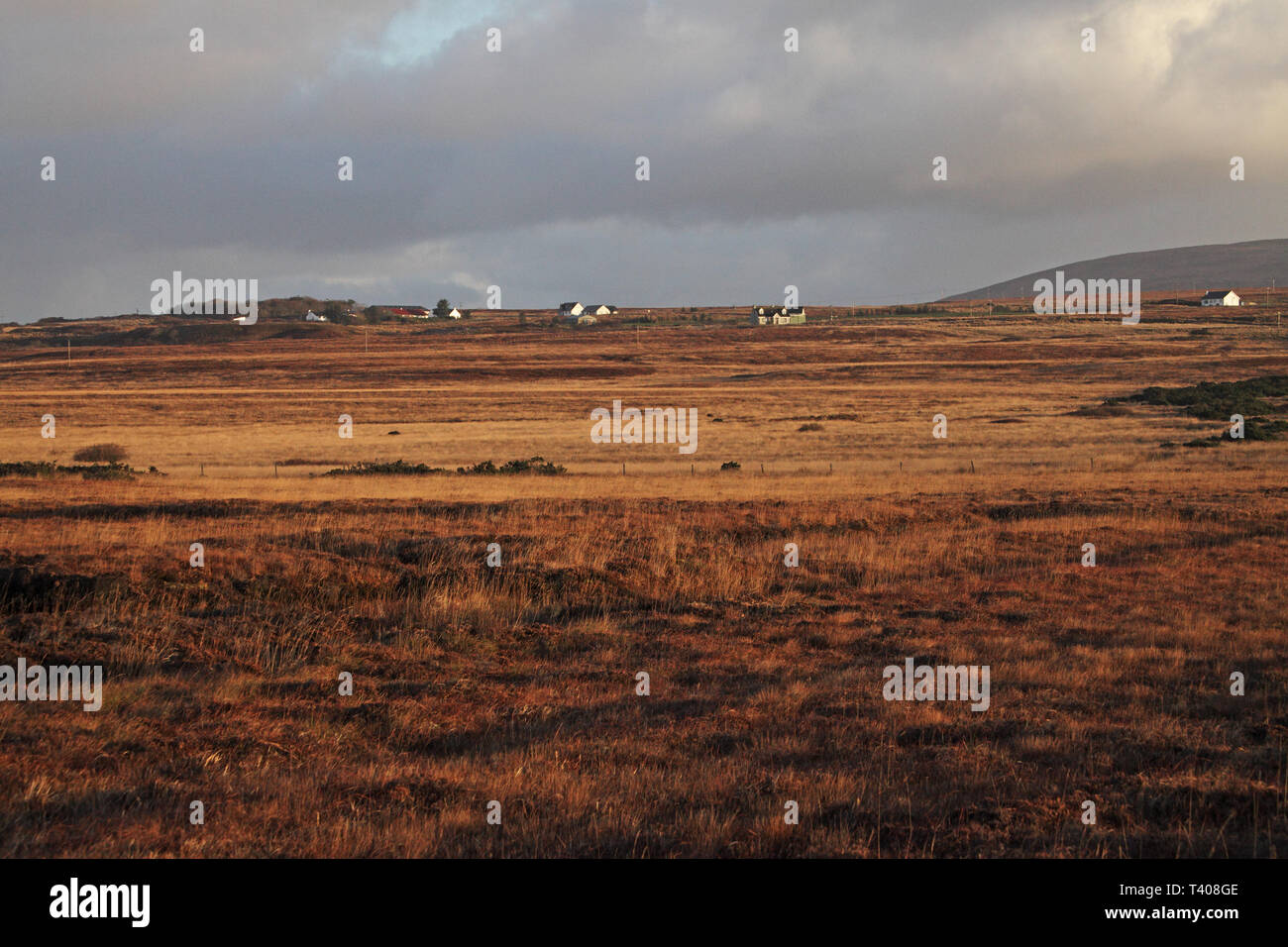 Scattered housing hi-res stock photography and images - Alamy