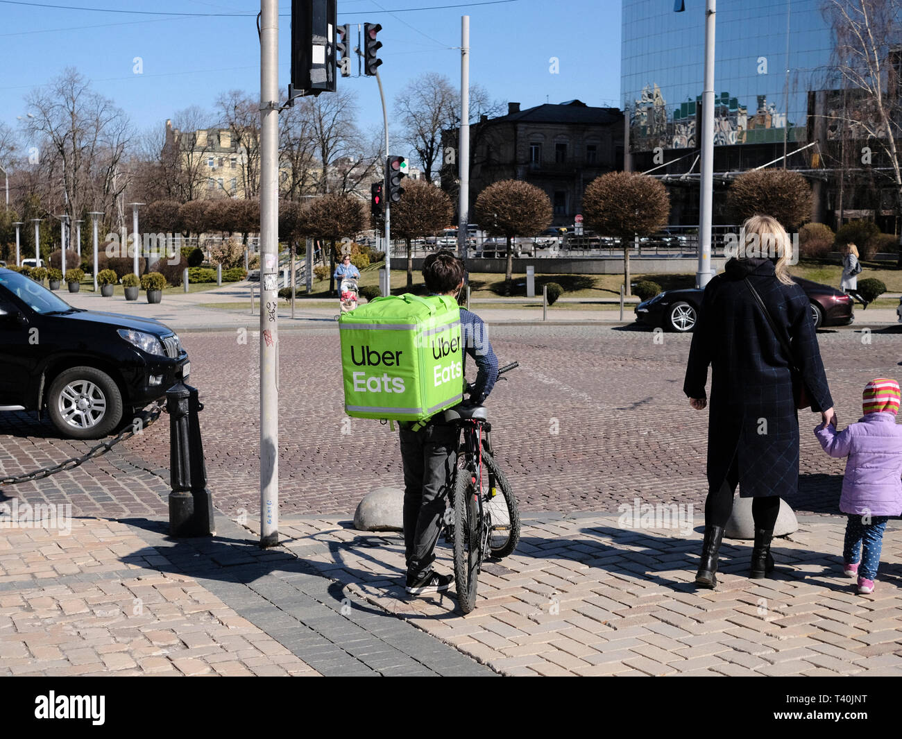 uber eats bike driver