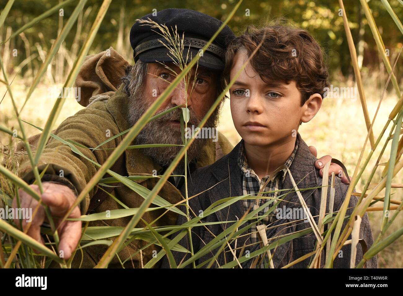 FRANCOIS CLUZET and JEAN SCANDEL in SCHOOL OF LIFE (2017) -Original title: L' ECOLE BUISSONNIERE-. Credit: Radar Films / France 2 Cinema / Studiocanal / Album Stock Photo