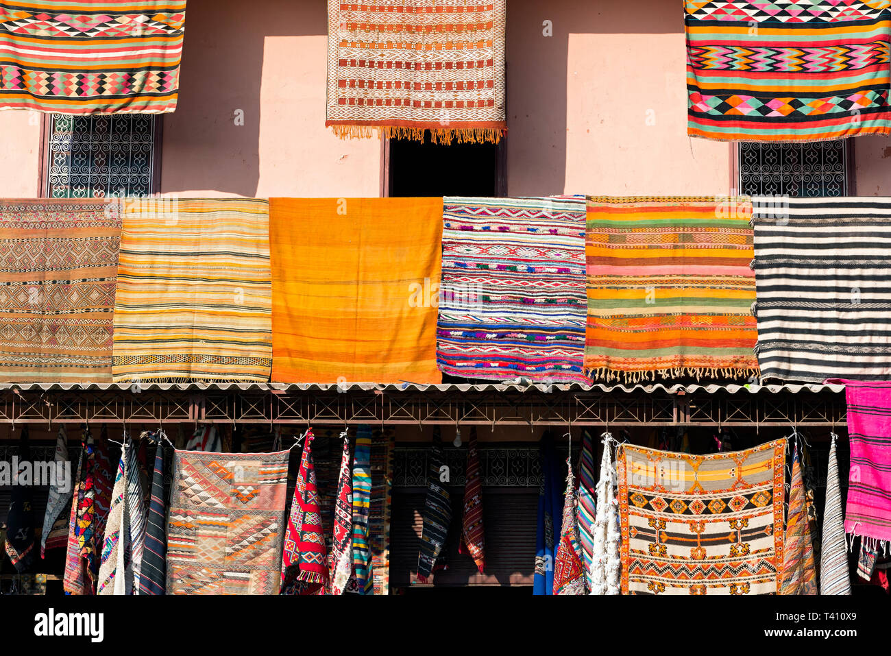 Morrocan rugs hi-res stock photography and images - Alamy