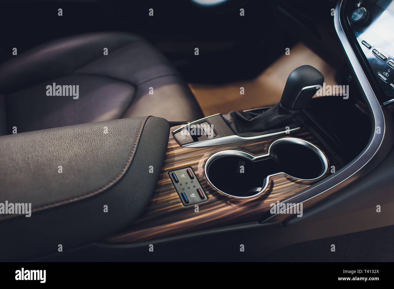 Automatic Car Gear Box Stock Photos & Automatic Car Gear Box Stock