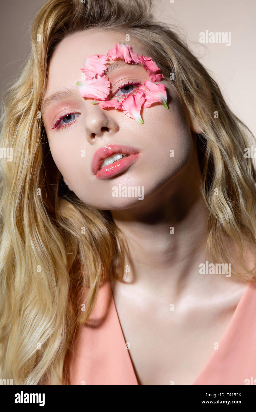Woman little dress pink hi-res stock photography and images - Alamy