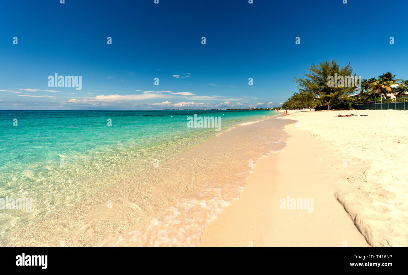 Seven mile beach on Grand Cayman Stock Photo