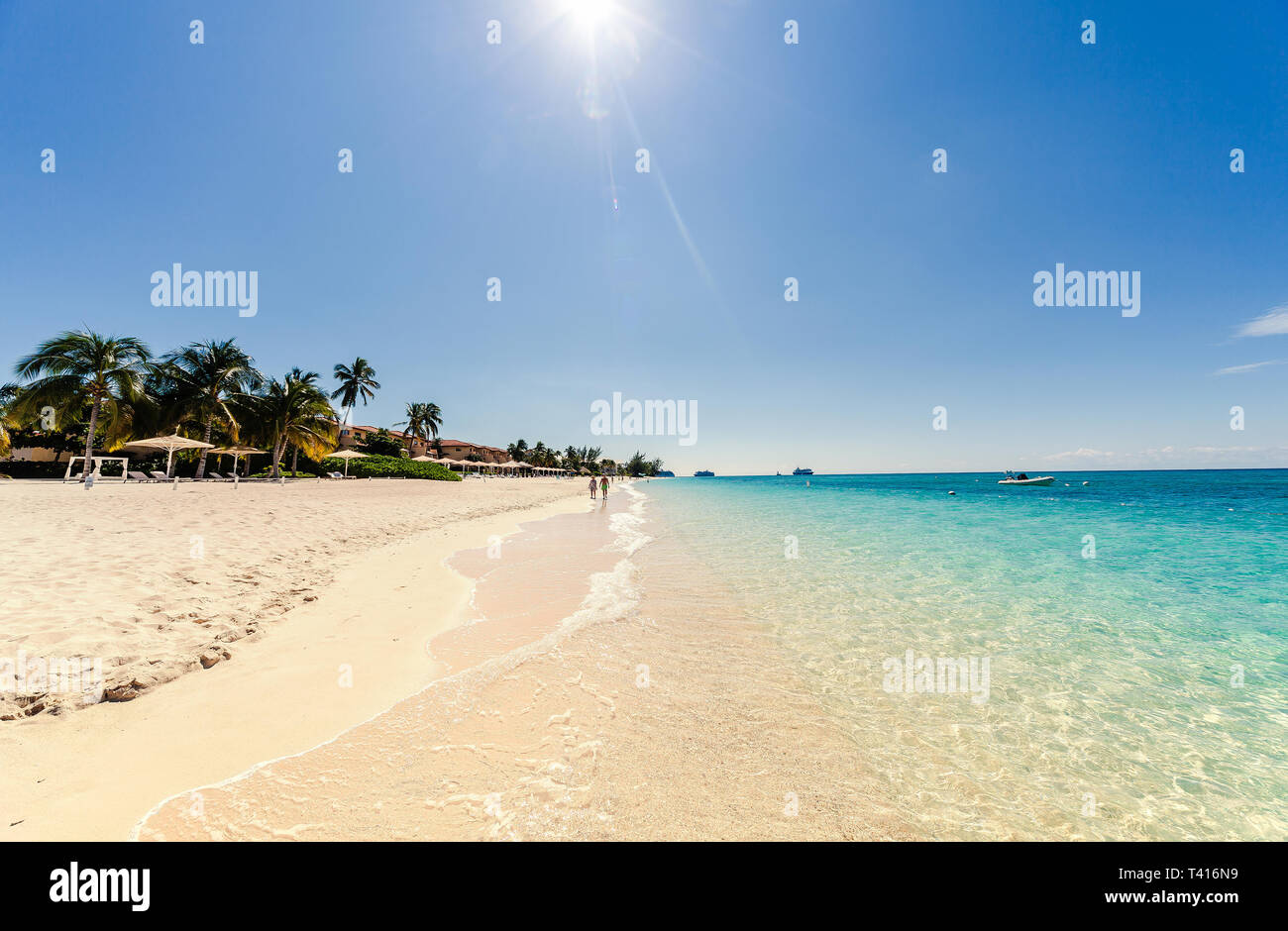 Seven mile beach on Grand Cayman Stock Photo