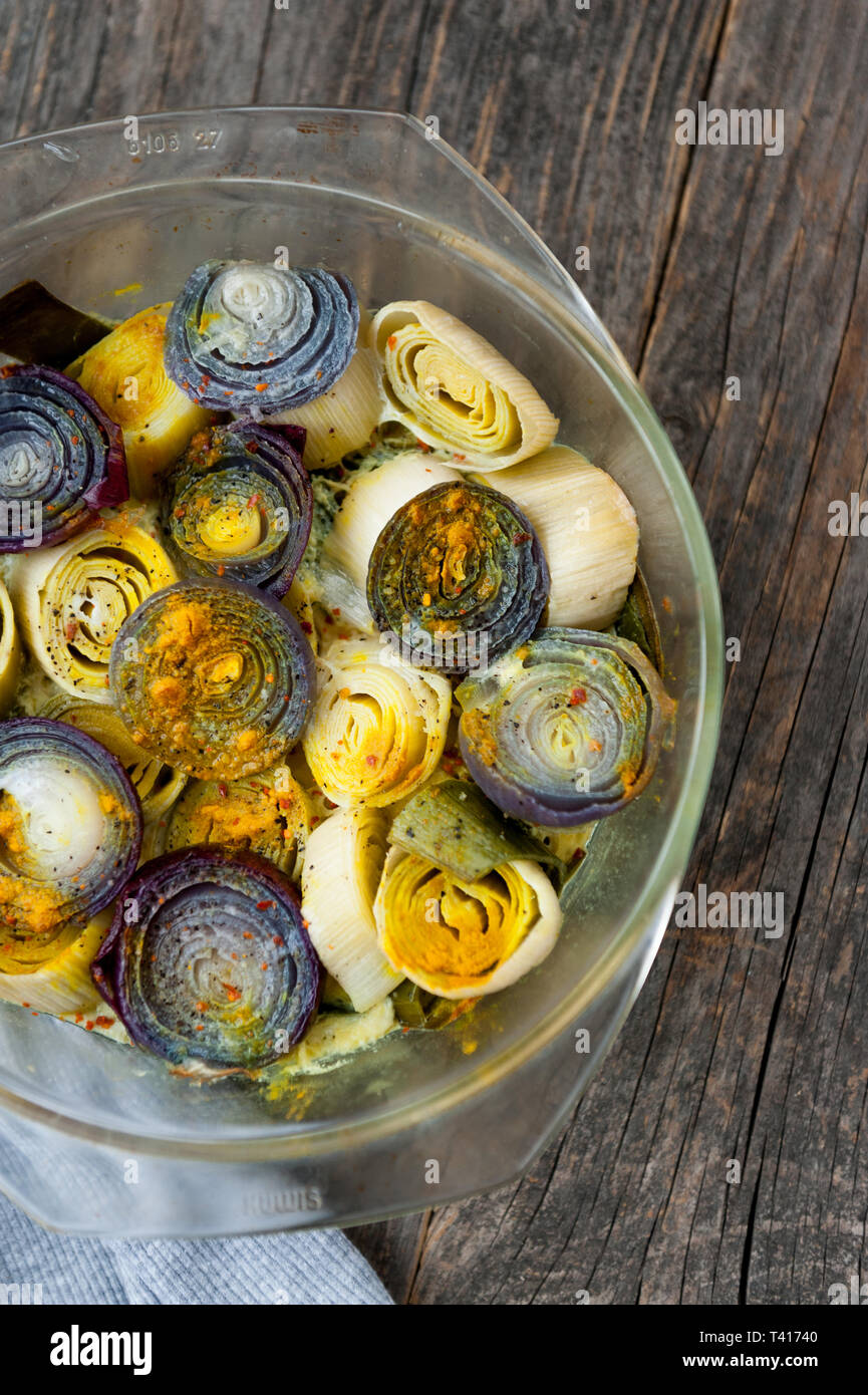 Baked leek and onions Stock Photo Alamy