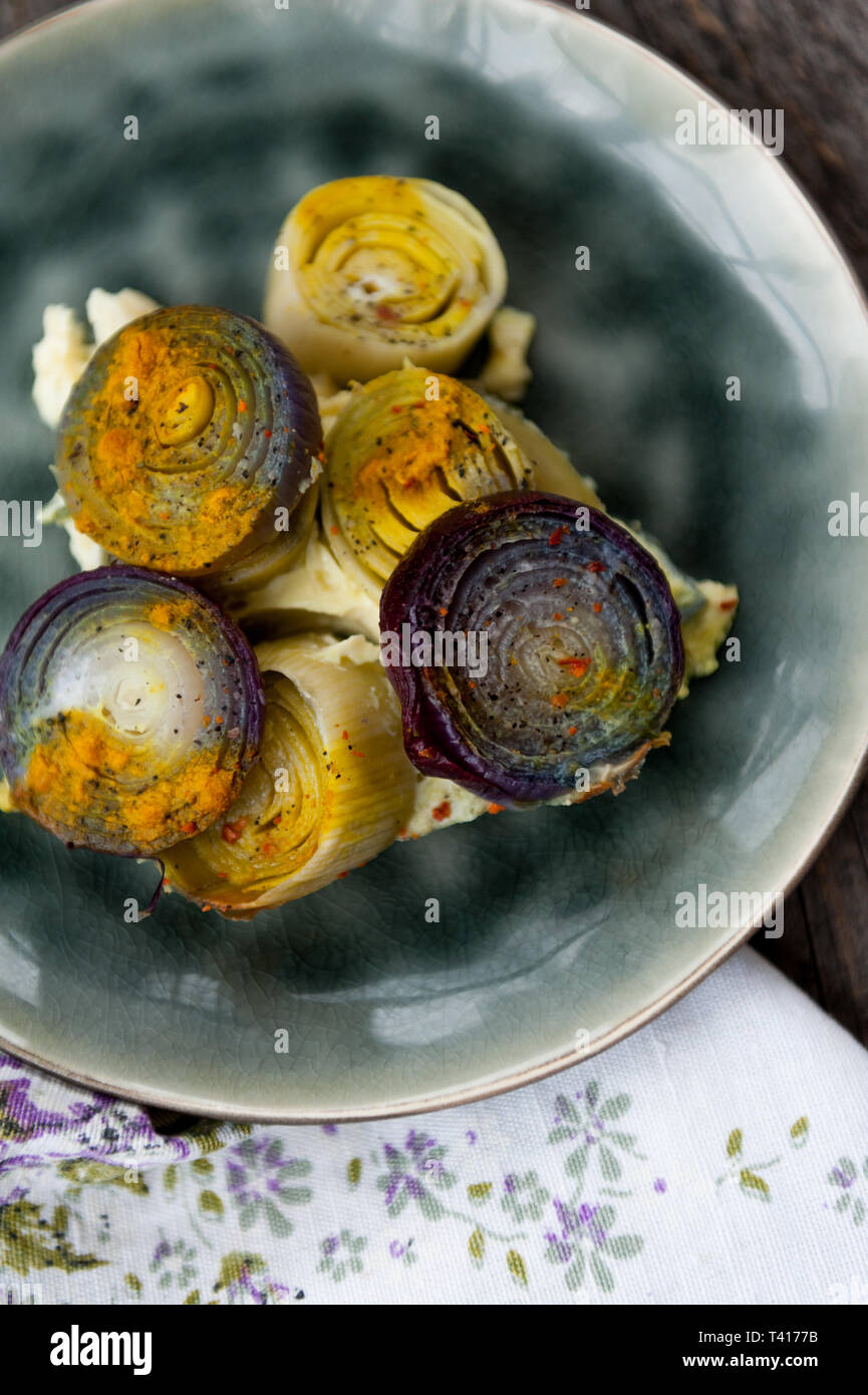 Baked leek and onions Stock Photo Alamy