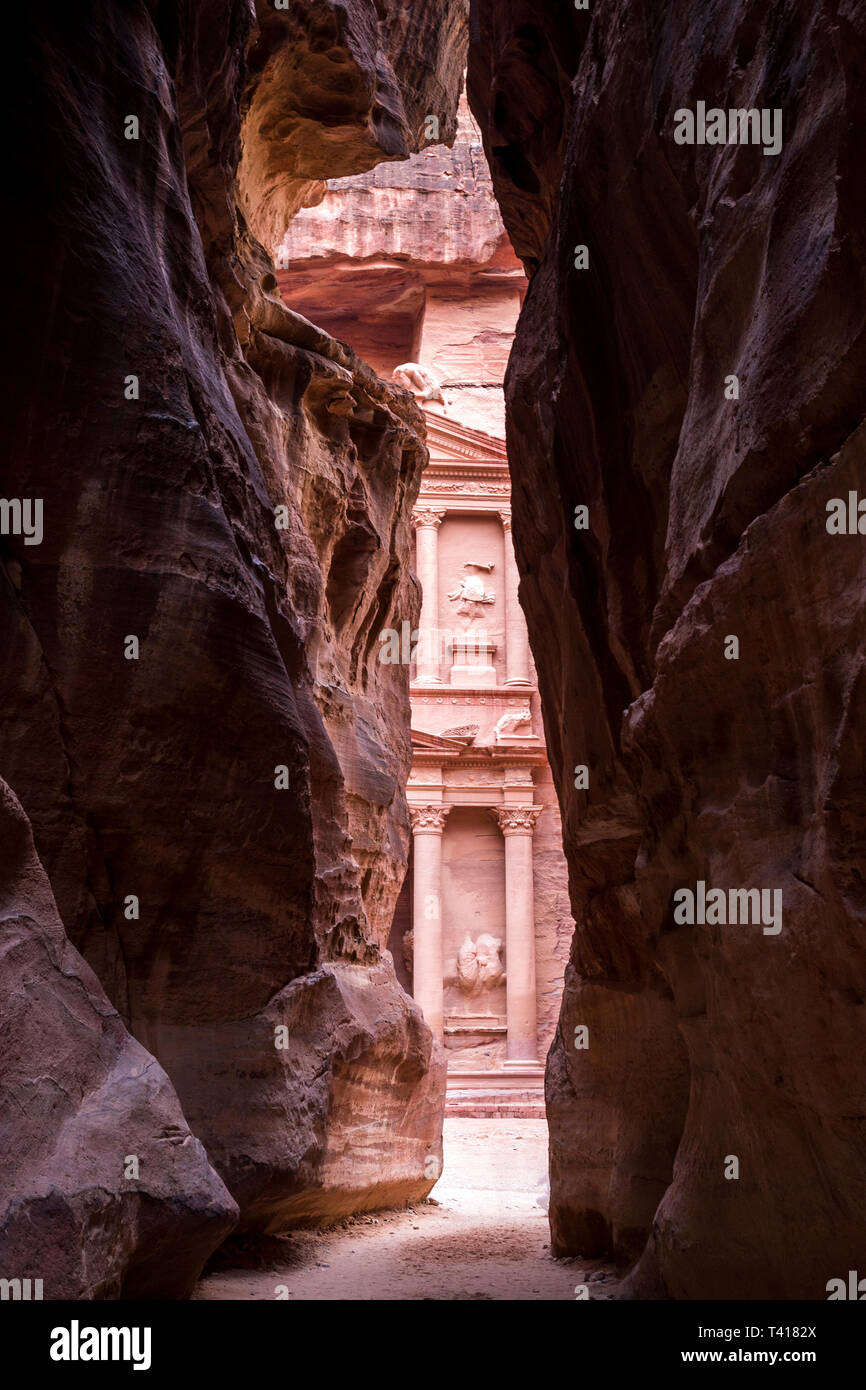 Petra jordan view gorge hi-res stock photography and images - Alamy