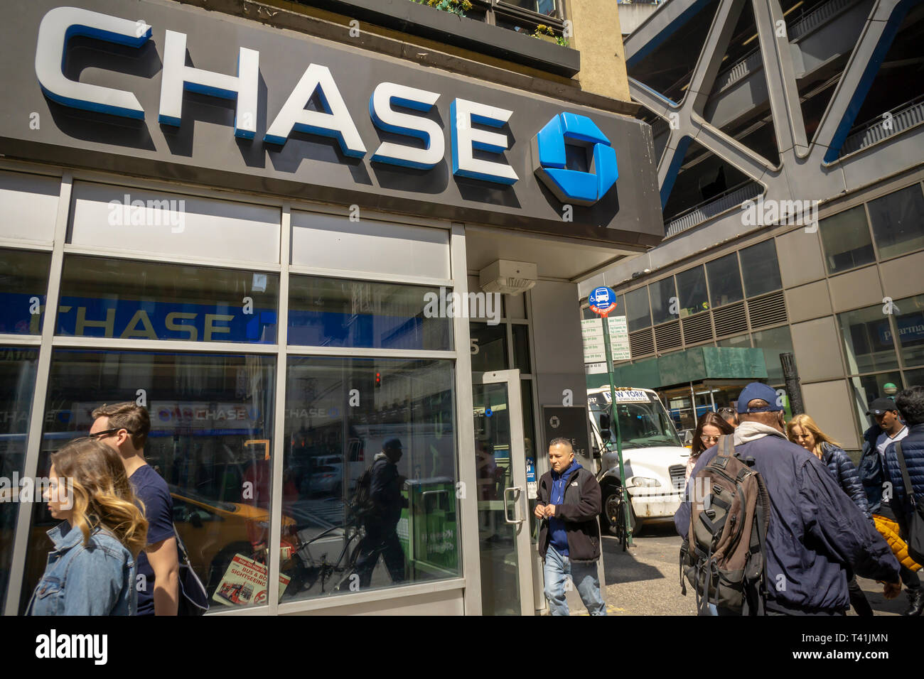 Chase bank atm hires stock photography and images Alamy