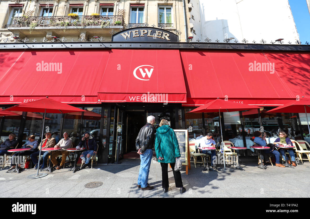 Brasserie wepler hires stock photography and images Alamy