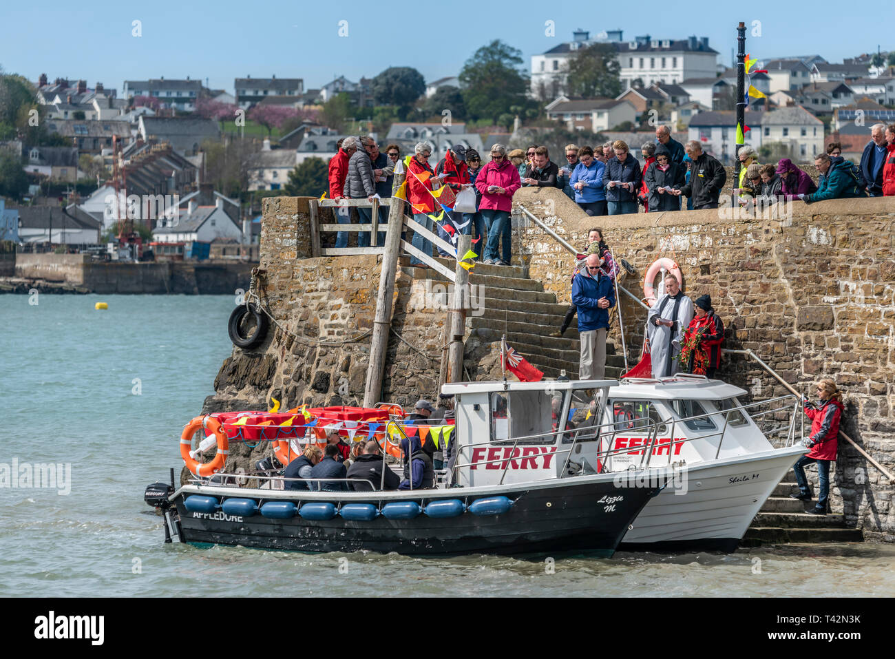 Instow ferry hi-res stock photography and images - Alamy