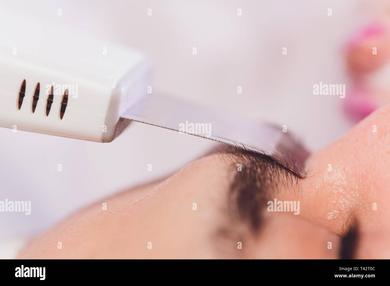 Professional ultrasonic cleaning process hi-res stock photography and ...