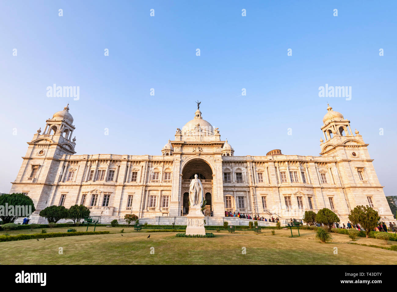 Horizontal view of the Queen Victoria Memorial in Kolkata aka Calcutta