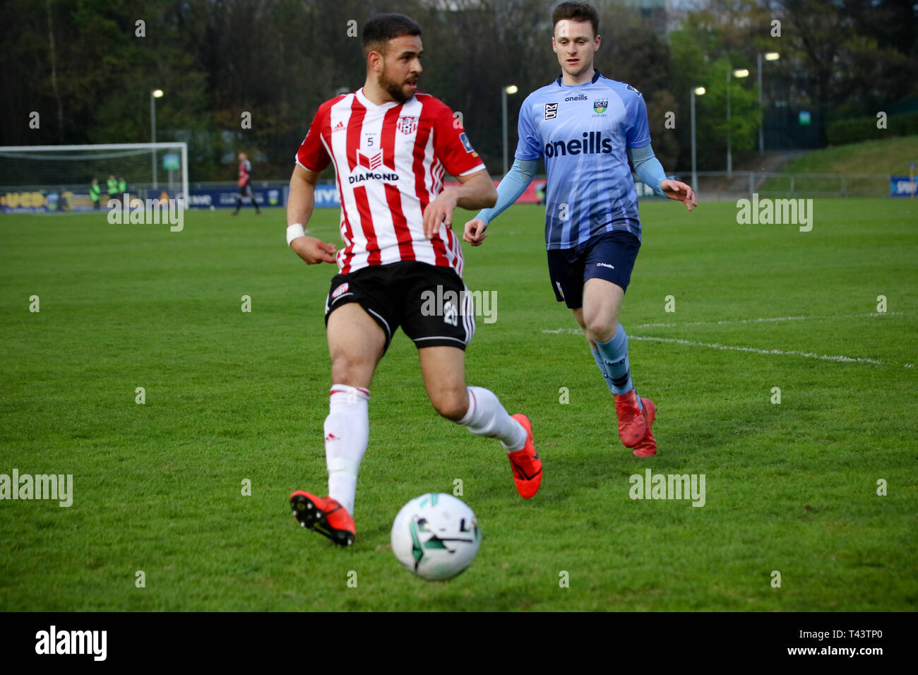 DARREN COLE of Derry City FC during the Airtricity League fixture between UCD AFC  & Derry City FC at The Bowl, University College Dublin Stock Photo