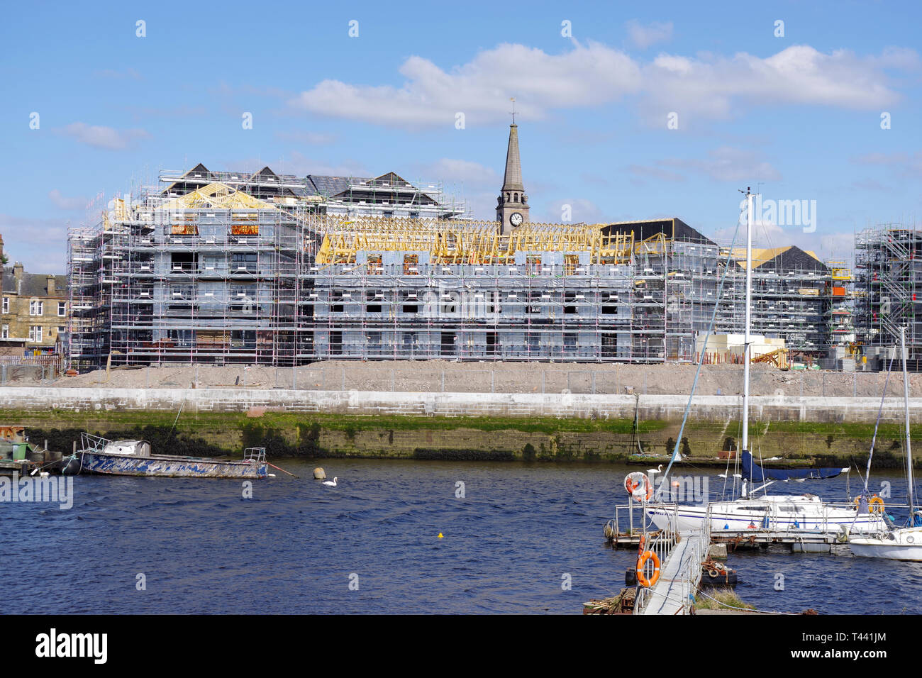 Dumbarton town centre hires stock photography and images Alamy