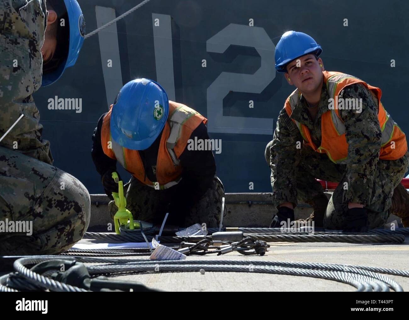Navy cargo handling battalion 1 hires stock photography and images Alamy