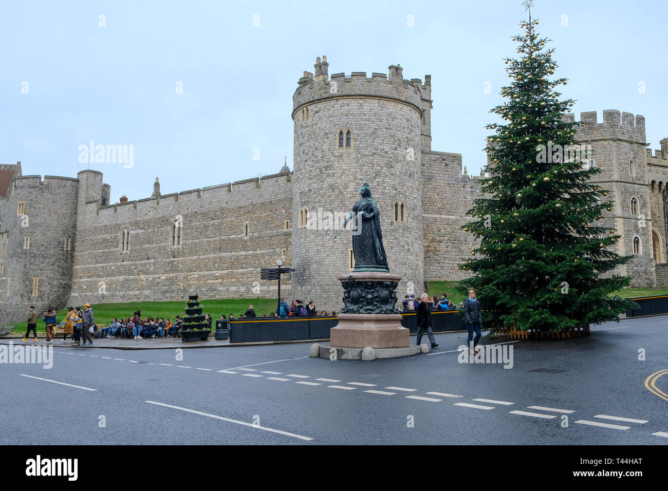 16 December 2018, Windsor, UK Queen Victoria statue outside of