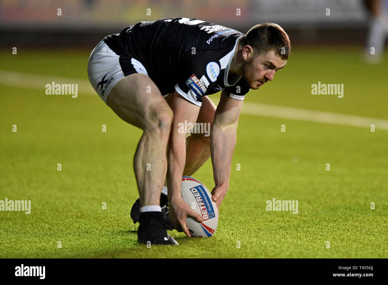 Scores a try ryan ince of widnes vikings hi-res stock photography and ...