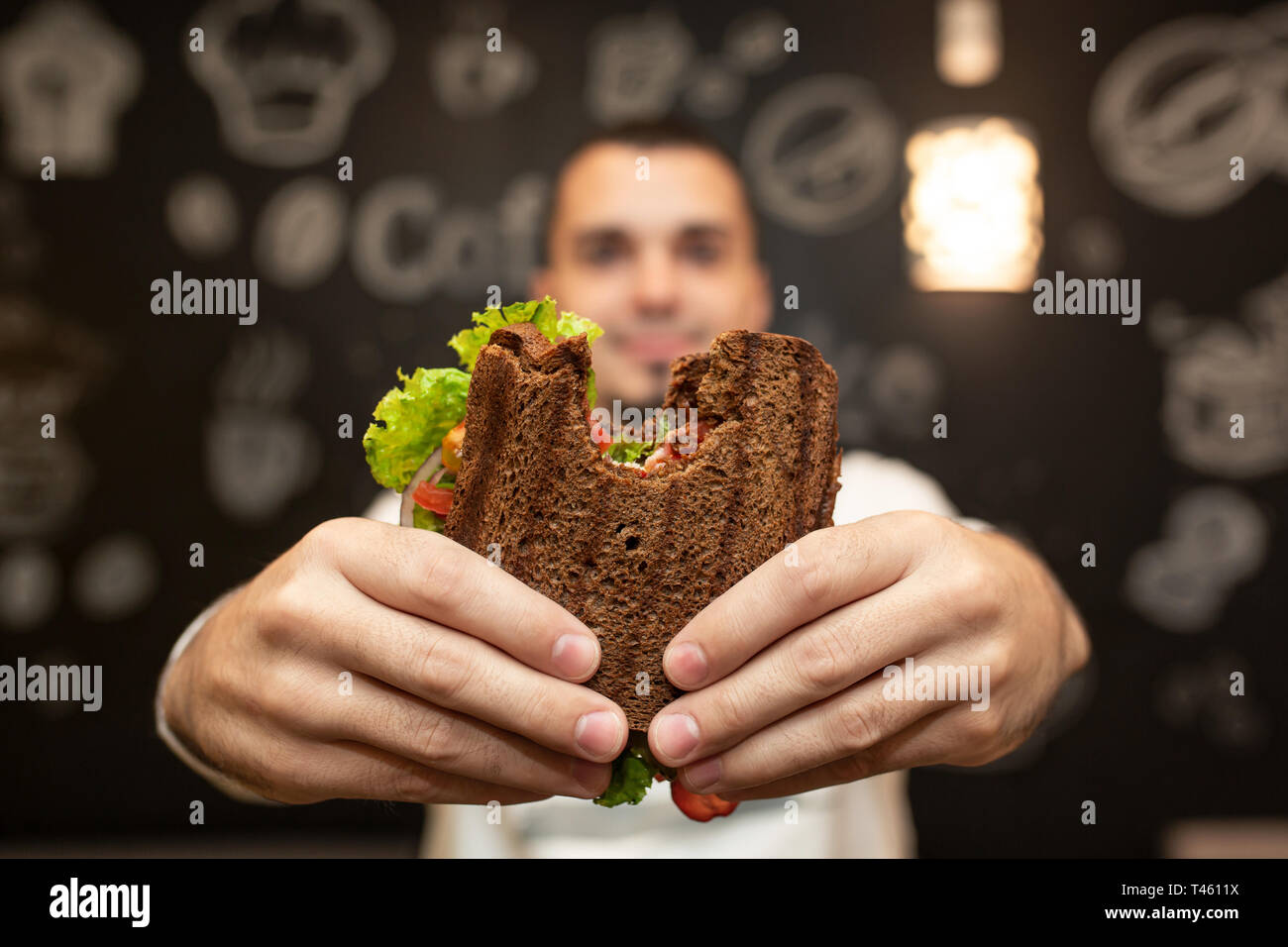 Fat man eating hamburger hi-res stock photography and images - Page 16 -  Alamy