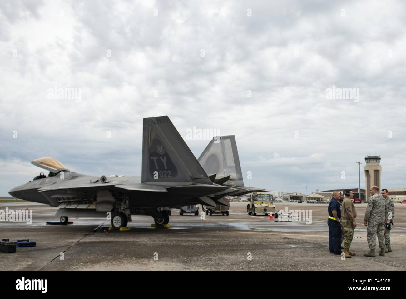 325th Maintenance Operations 1 325th hi-res stock photography and images - Alamy