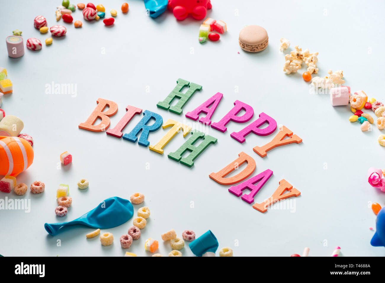 Happy birthday background hi-res stock photography and images - Alamy