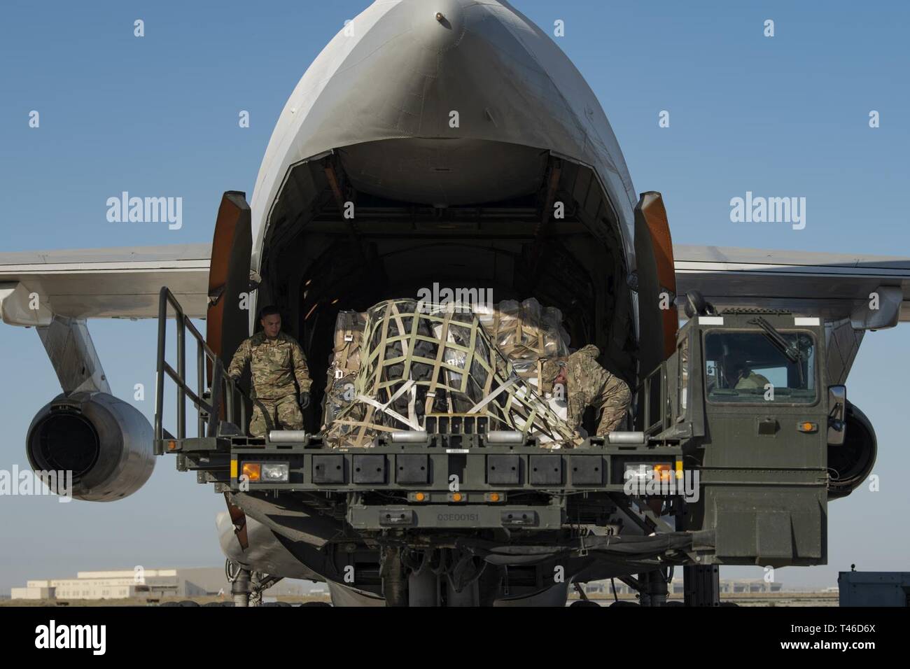 Il-76 Paratrooper Capacity