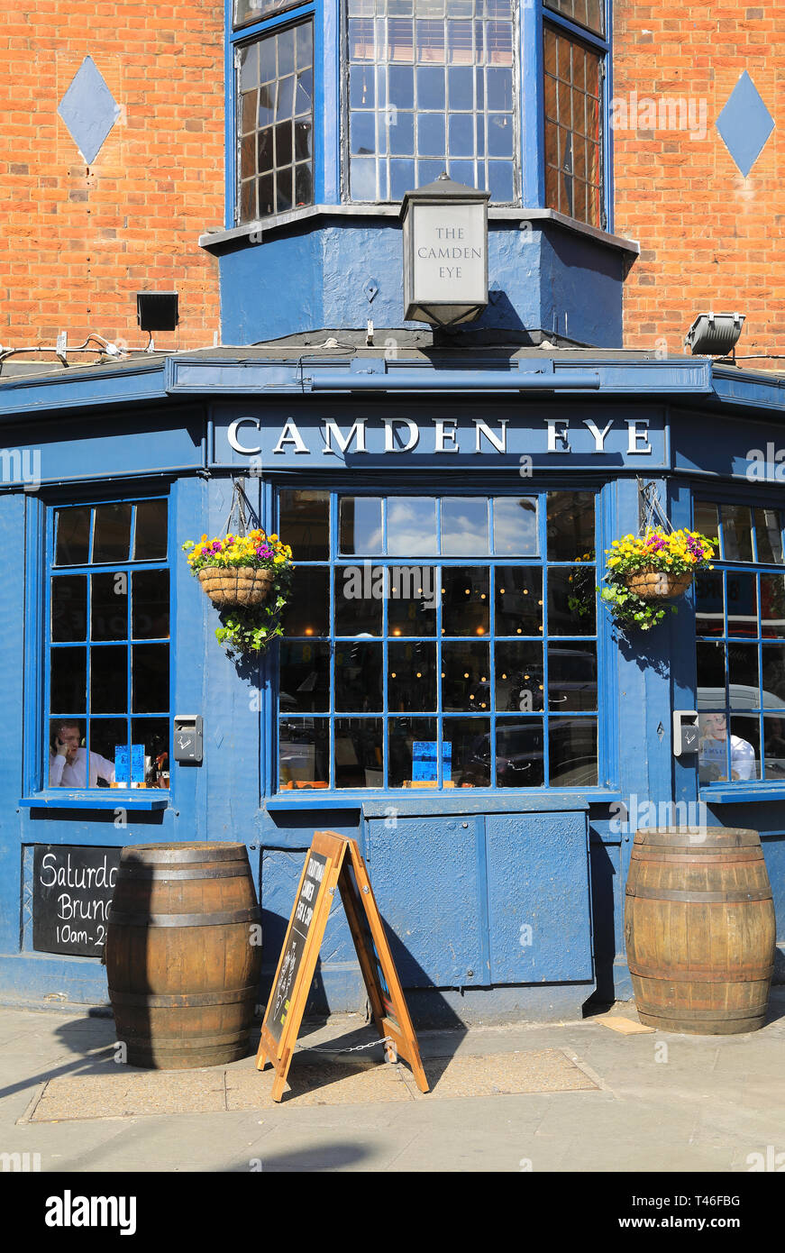 Camden Eye pub at Camden Town, in north London, UK Stock Photo