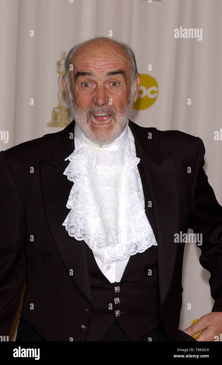 LOS ANGELES, CA. March 23, 2003: SEAN CONNERY at the 75th Annual Academy  Awards at the Kodak Theatre, Hollywood Stock Photo - Alamy