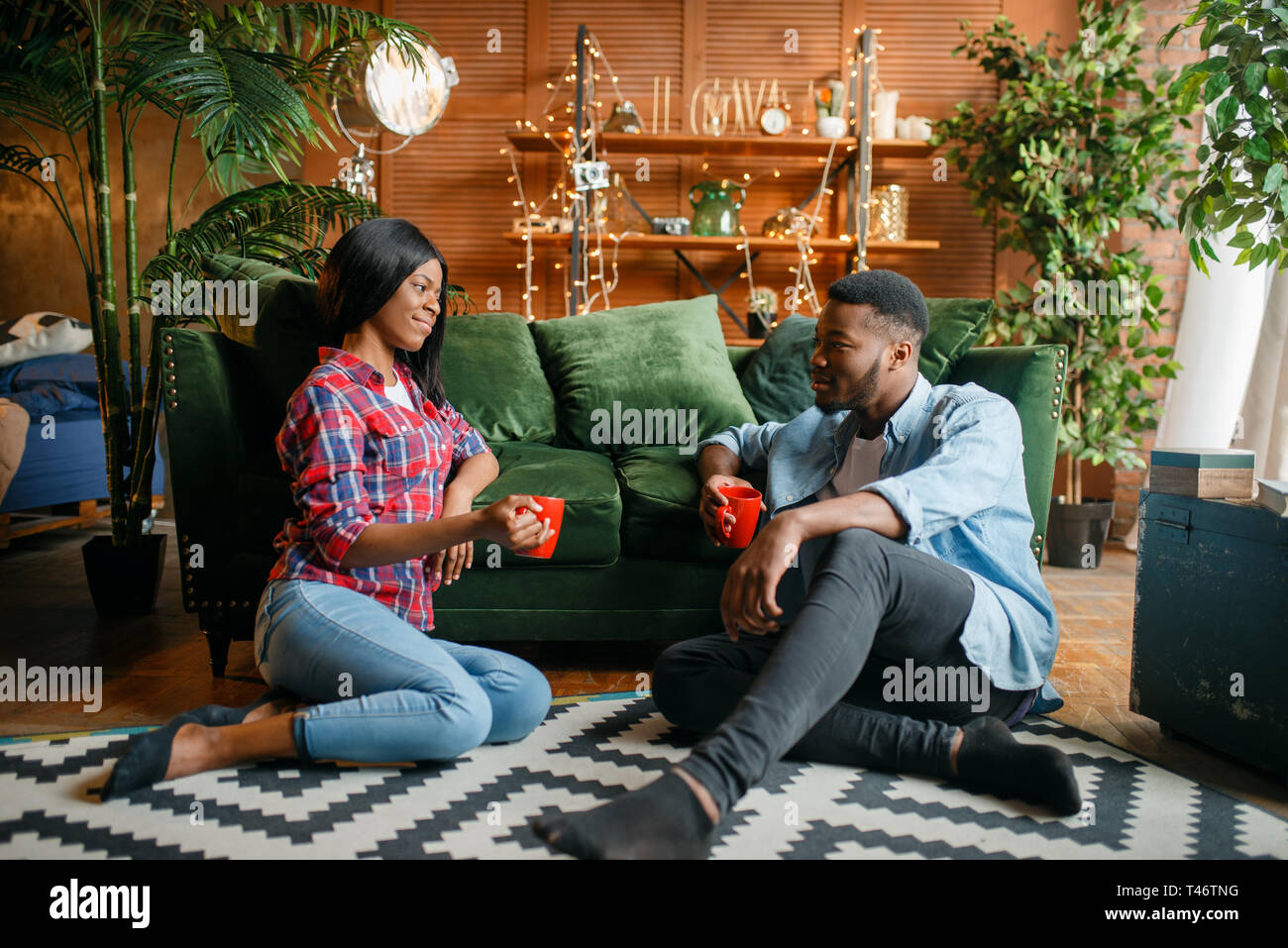 Happy black african couple relaxing hi-res stock photography and images ...