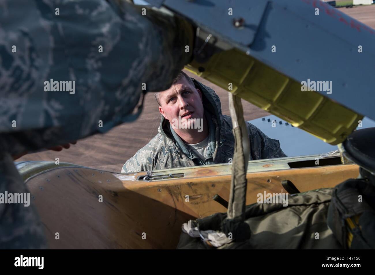 Pilot chute hi-res stock photography and images - Alamy